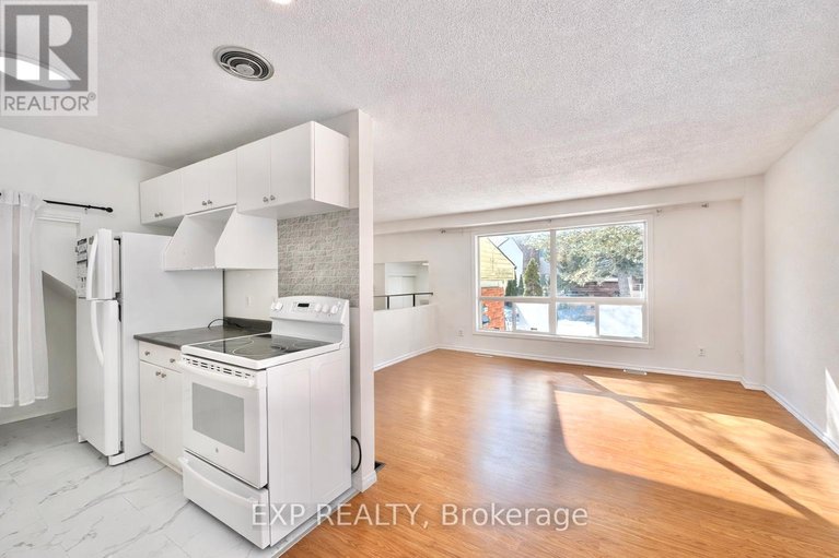 29445569/11c-sonnet-crescent/westcliffe-estates/ottawa/ontario/K2H8W8_19