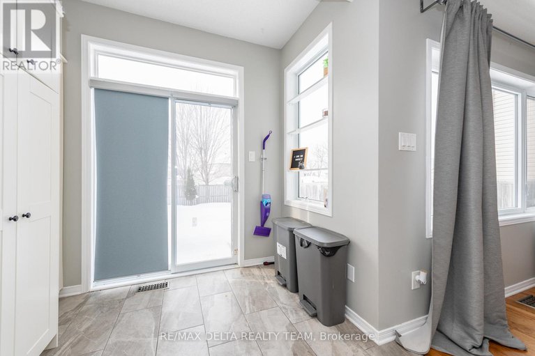 29426645/152-ludlowe-street/fallingbrookgardenway-south/ottawa/ontario/K4A5C7_11