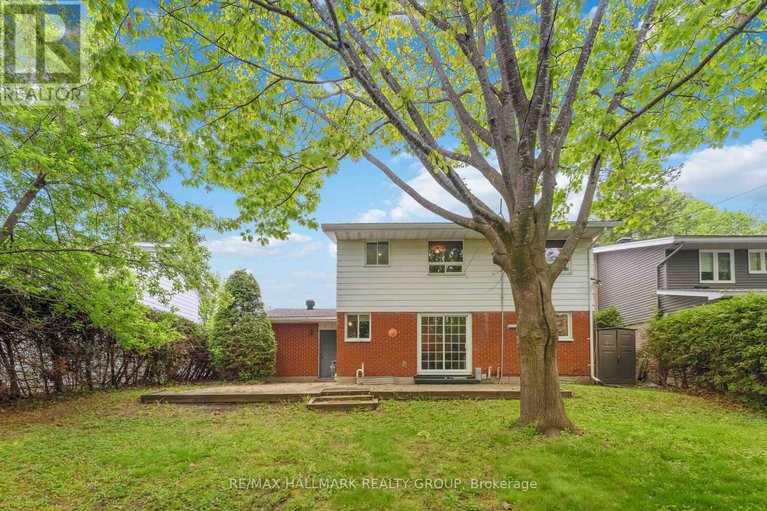 28573949/2103-delmar-drive/playfair-park/ottawa/ontario/K1H5P6_35