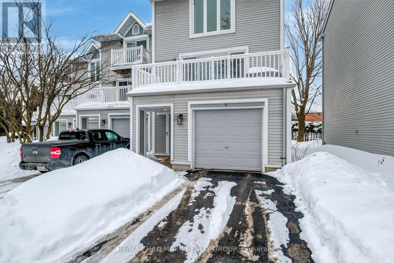 29413276/9-forsyth-lane/crystal-beach/ottawa/ontario/K2H9H1_1