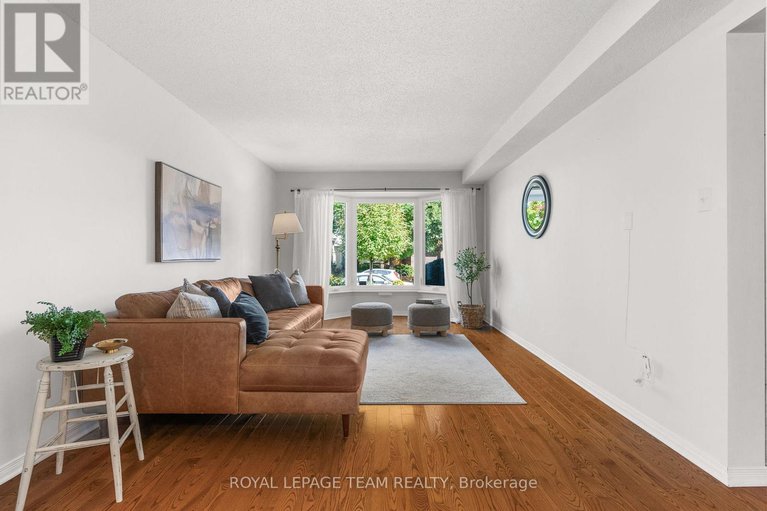 28963581/1155-sauterne-park/convent-glen/ottawa/ontario/K1C2H3_7