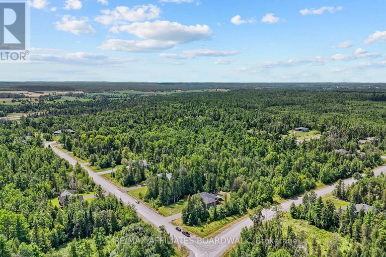 28675428/400-cinnamon-crescent/fitzroy-ward-south-west/ottawa/ontario/K0A2H0_48