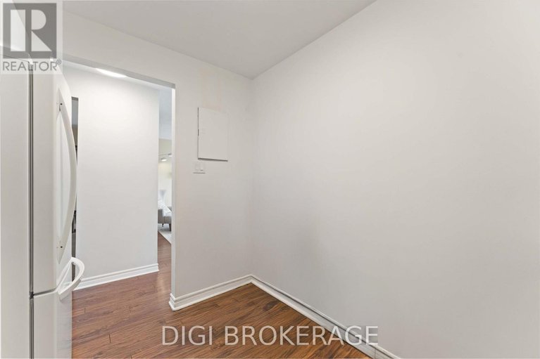 28754553/401-1974-st-laurent-boulevard/hawthorne-meadows/ottawa/ontario/K1G4L5_25