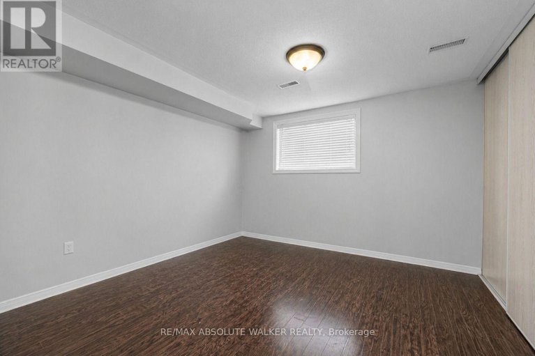 29677929/8-299-aquaview-drive/avalon-east/ottawa/ontario/K4A0B6_14