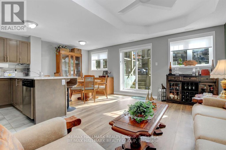 29410894/1-486-via-verona-avenue/longfields/ottawa/ontario/K2J6B3_11