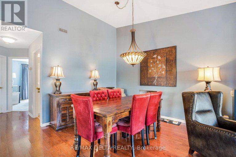 29507565/208-2927-laurier-street/town-of-rockland/clarence-rockland/ontario/K4K1T8_11