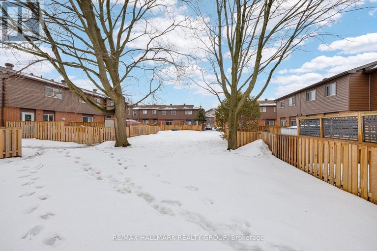 29254811/3219-stockton-drive/blossom-parkkemp-parkfindlay-creek/ottawa/ontario/K1T1S3_43