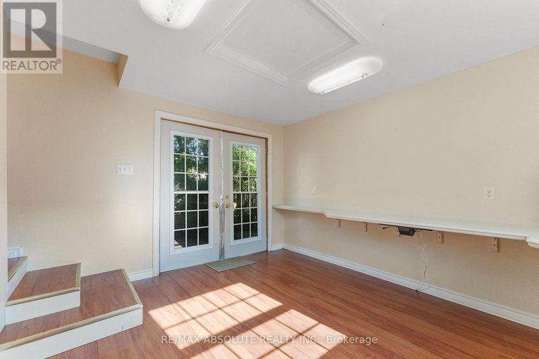 28469418/167-macfarlane-street/pakenham/mississippi-mills/ontario/K0A2X0_19