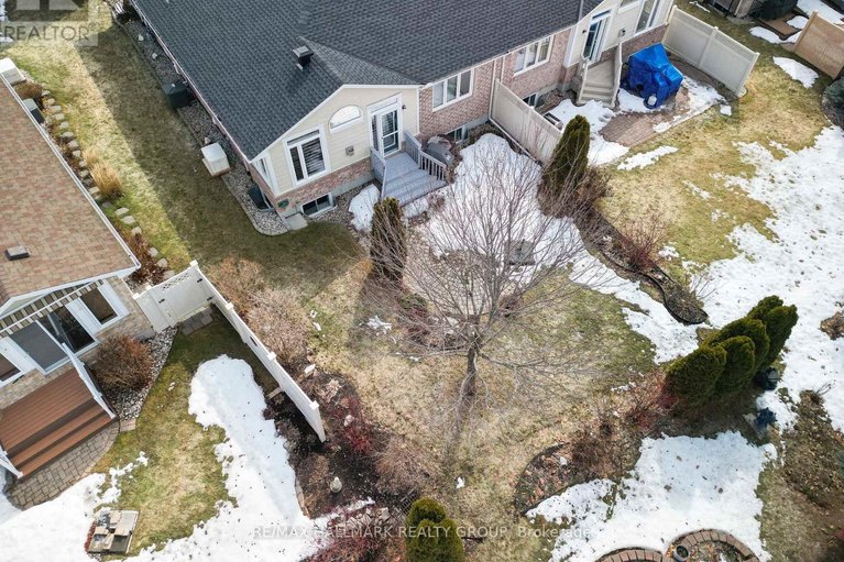 29466996/165-granite-court/emerald-meadowstrailwest/ottawa/ontario/K2M0A3_18