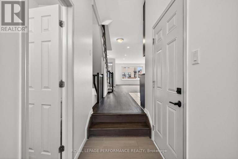 29581114/345-nonius-street/emerald-meadowstrailwest/ottawa/ontario/K2V0E1_4