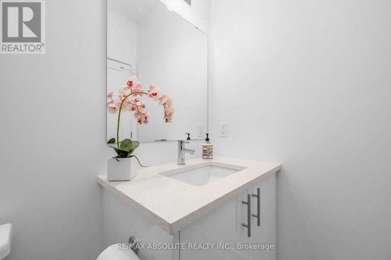 28945335/207-osterley-way/stittsville-south/ottawa/ontario/K2S2N6_28