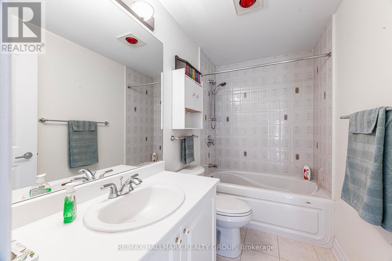 29357425/8-waterford-way/pineglencountry-place/ottawa/ontario/K2E7V4_27