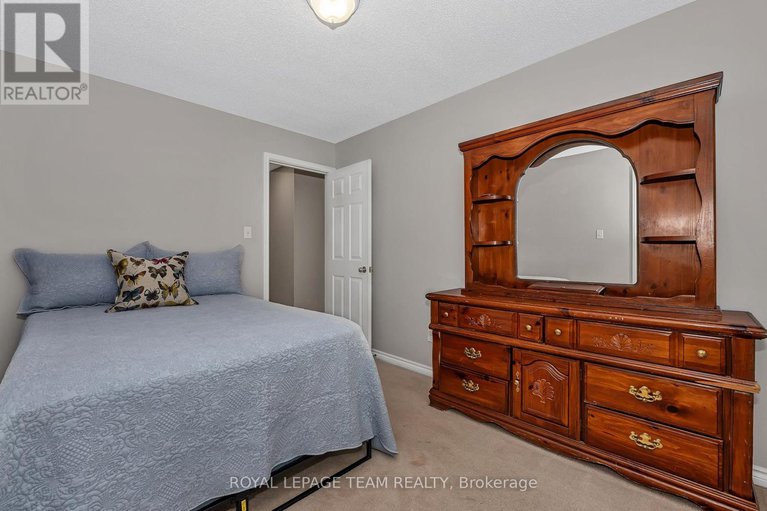 28795745/3384-bramble-lane/osgoode/ottawa/ontario/K0A2W0_23