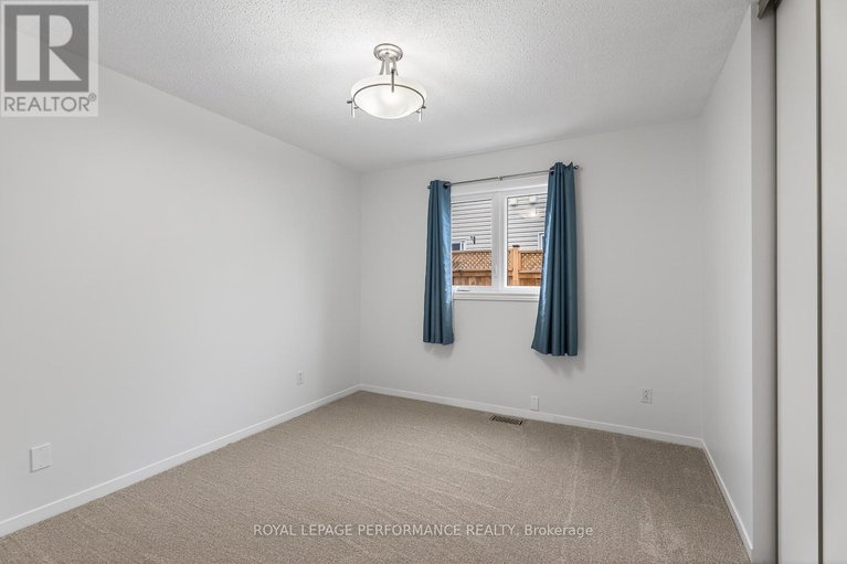 29153691/1032-lawrence-street/town-of-rockland/clarence-rockland/ontario/K4K1N1_13