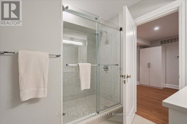 28831579/506-piccadilly-avenue/ottawa-west/ottawa/ontario/K1Y0H8_44
