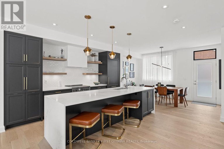 29377970/524-edison-avenue/mckellarhighland/ottawa/ontario/K2A1V1_10