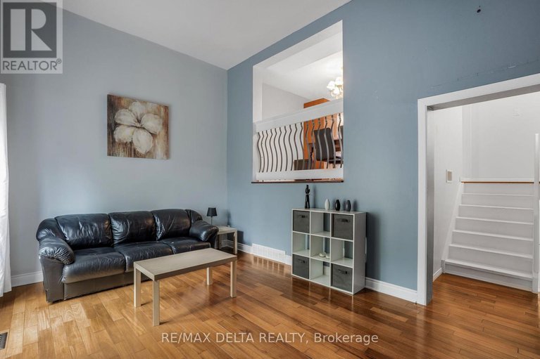 28534404/8-2296-orient-park-drive/blackburn-hamlet-south/ottawa/ontario/K1B4N6_8