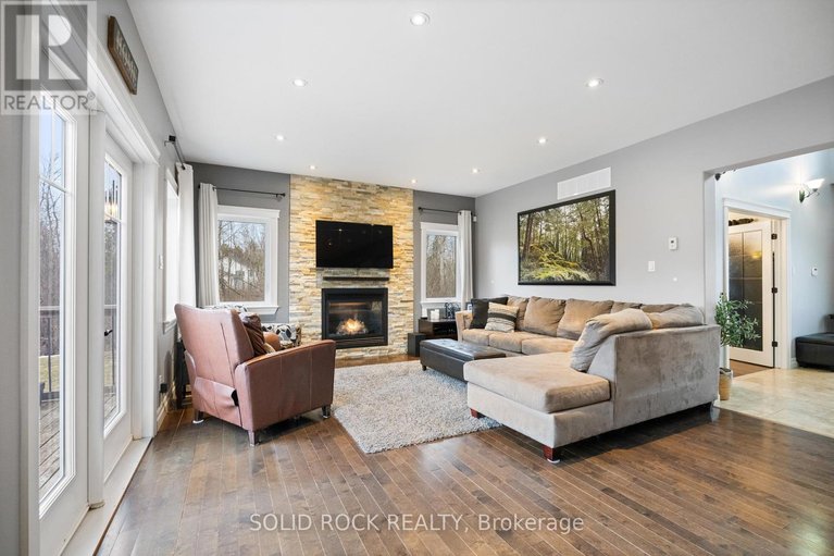 29595399/151-spruce-crescent/mississippi-mills-ramsay-twp/mississippi-mills/ontario/K7C3P1_5