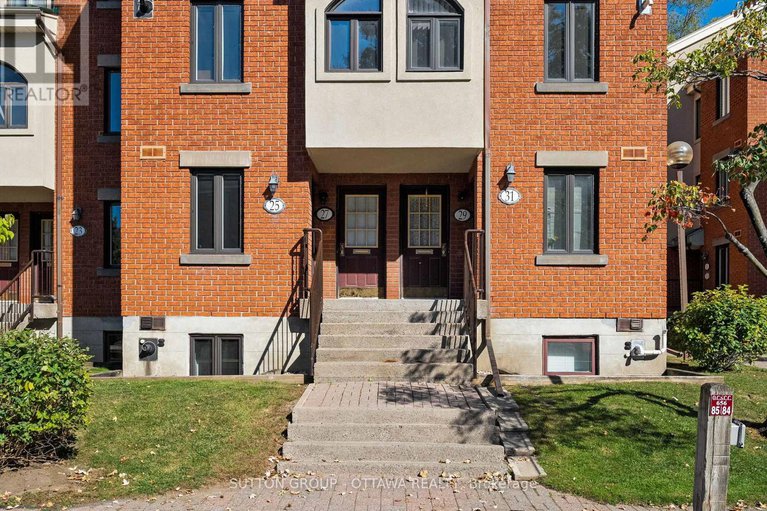 28952194/25-crispin-private/manor-park/ottawa/ontario/K1K2T7_3