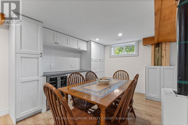 28537676/1883-barnhart-place/alta-vistafaircrest-heights/ottawa/ontario/K1H5B5_35