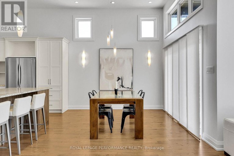 29578722/32-moore-street/richmond/ottawa/ontario/K0A2Z0_21