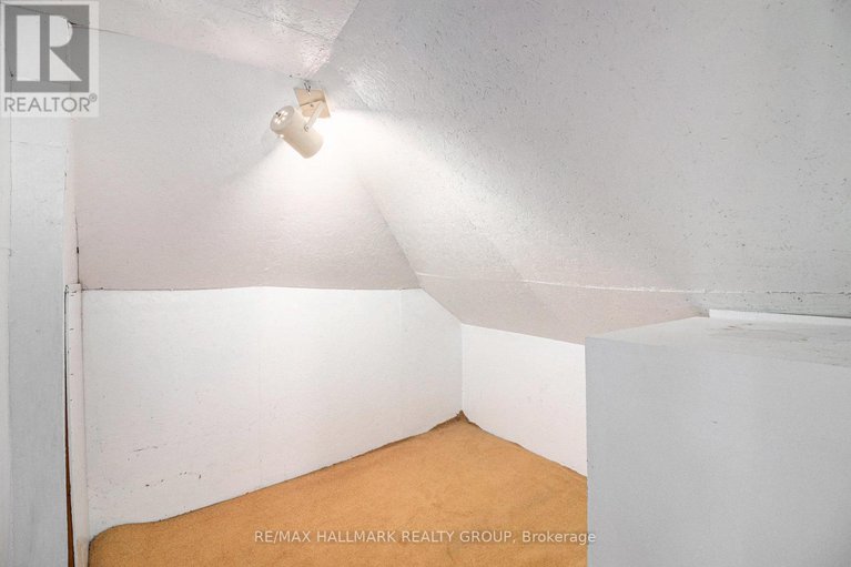 29043617/9-warren-avenue/ottawa-west/ottawa/ontario/K1Y0R9_22