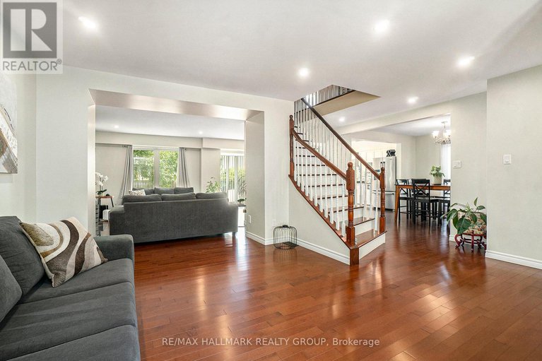 28776814/11-ellisson-way/hunt-club-park/ottawa/ontario/K1G4N9_8
