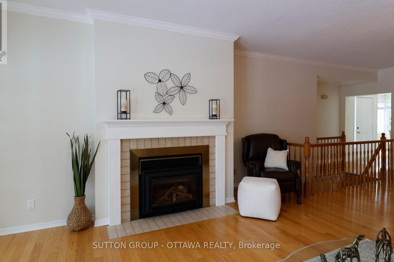 29414751/50-grand-cedar-court-e/stittsville-central/ottawa/ontario/K2S1G5_7
