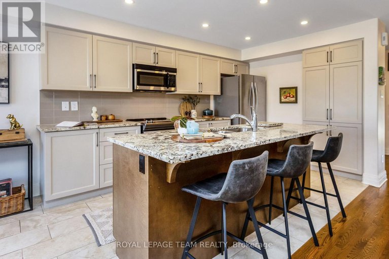 28574425/121-woodhurst-crescent/stittsville-south/ottawa/ontario/K2S0T4_14