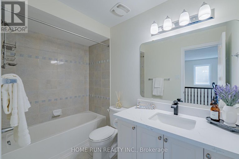 28817994/1576-carronbridge-circle/emerald-meadowstrailwest/ottawa/ontario/K2M0G5_44