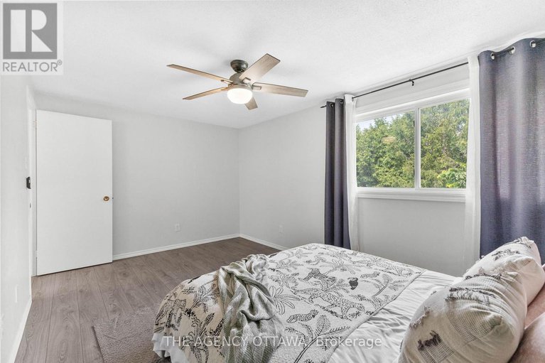28611085/602-seyton-drive/westcliffe-estates/ottawa/ontario/K2H7X5_18