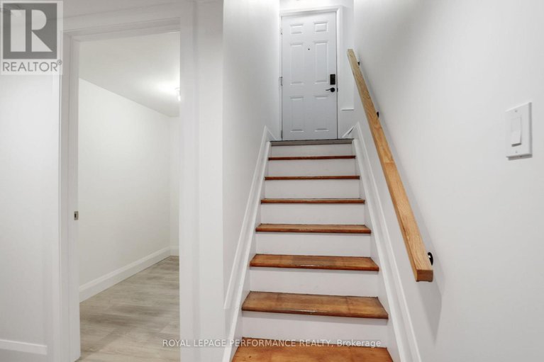 28887241/2066-cornish-street/elmvale-acresurbandale/ottawa/ontario/K1G2R8_14