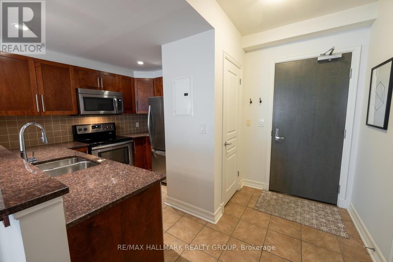 28579926/1007-200-besserer-street/sandy-hill/ottawa/ontario/K1N0A7_4