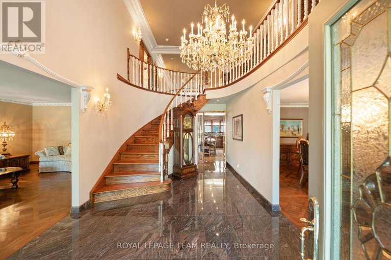 28150557/10-nancy-avenue/sheahan-estatestrend-village/ottawa/ontario/K2H8L4_7