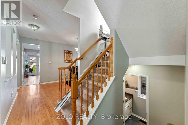 28574226/2421-glandriel-crescent/springridgeeast-village/ottawa/ontario/K4A4T2_6