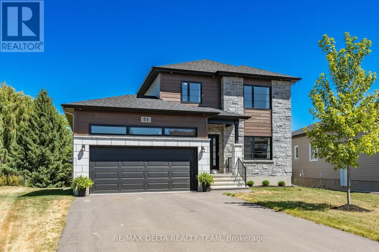 29328717/688-geneva-crescent/embrun/russell/ontario/K0A1W0_2