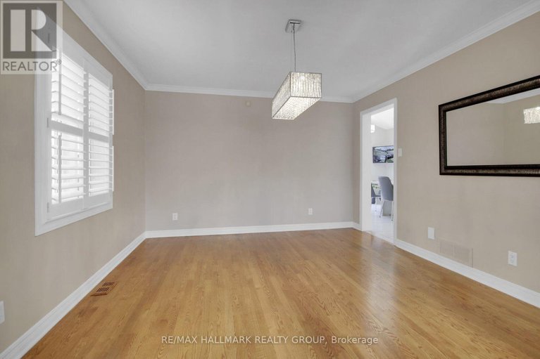 28623040/1498-kingsdale-avenue/blossom-parkkemp-parkfindlay-creek/ottawa/ontario/K1T1H2_15