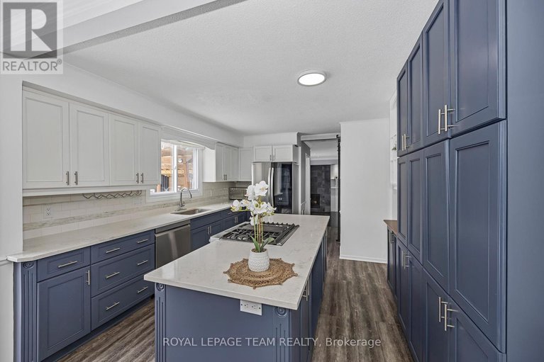 29398267/6-stroughton-crescent/munster/ottawa/ontario/K0A3P0_22