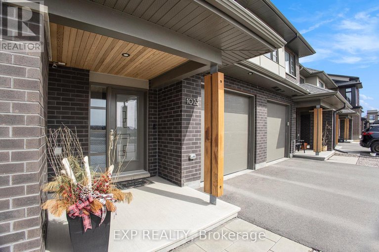 29526070/1022-lunar-glow-crescent/riverside-southgloucester-glen/ottawa/ontario/K4M0J9_3