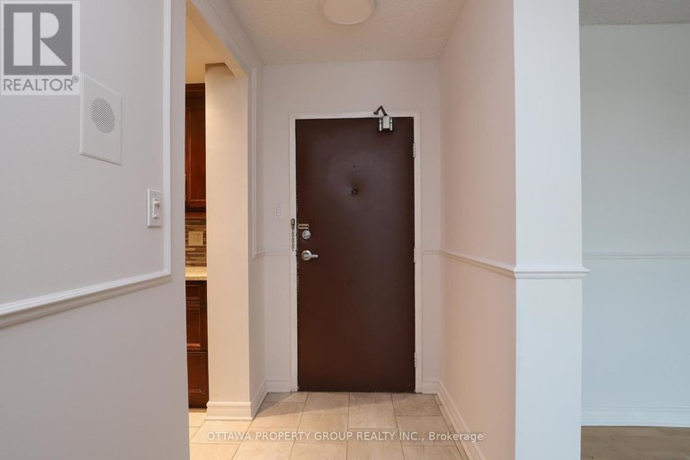 29126397/416-555-brittany-drive/viscount-alexander-park/ottawa/ontario/K1K4C5_8