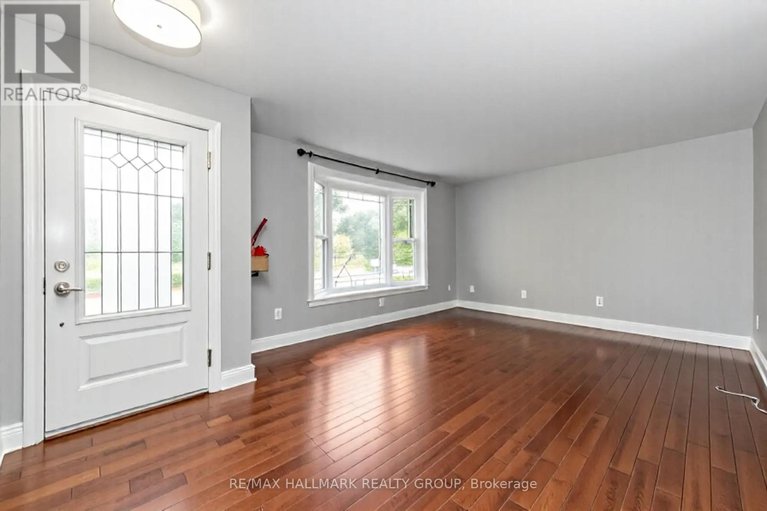 29013093/404-bouchard-street/russell-twp/russell/ontario/K4R1E5_4