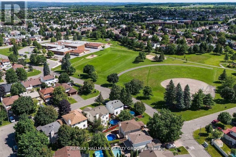 29630266/641-wilkie-drive/fallingbrookpineridge/ottawa/ontario/K4A1R8_28