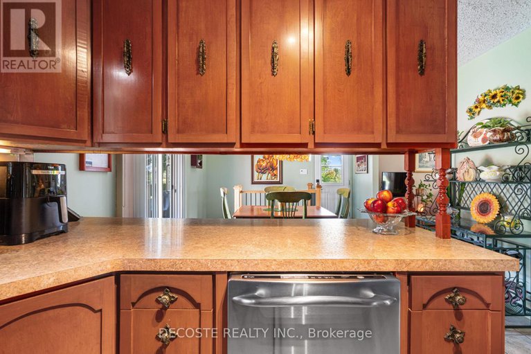 28905989/3527-county-road-34-road/champlain-twp/champlain/ontario/K0B1R0_13