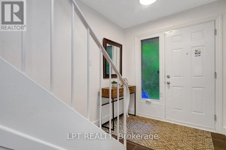 28412774/236-3310-southgate-road/south-keys/ottawa/ontario/K1V8X4_5