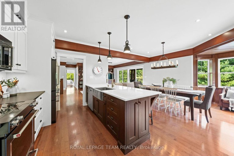 28865171/1560-maley-lane/rural-kanata-central/ottawa/ontario/K2W1C2_8