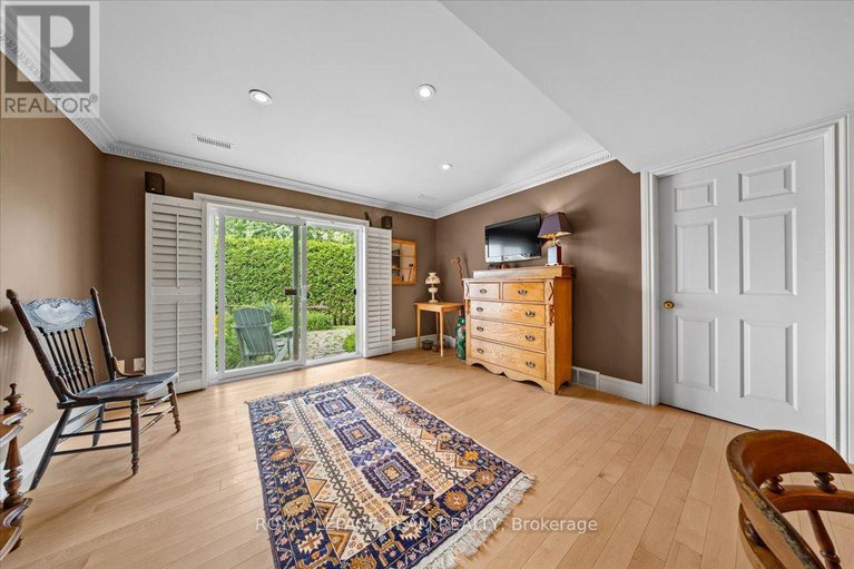 28557044/14-27-forsyth-lane/crystal-beach/ottawa/ontario/K2H9H2_23