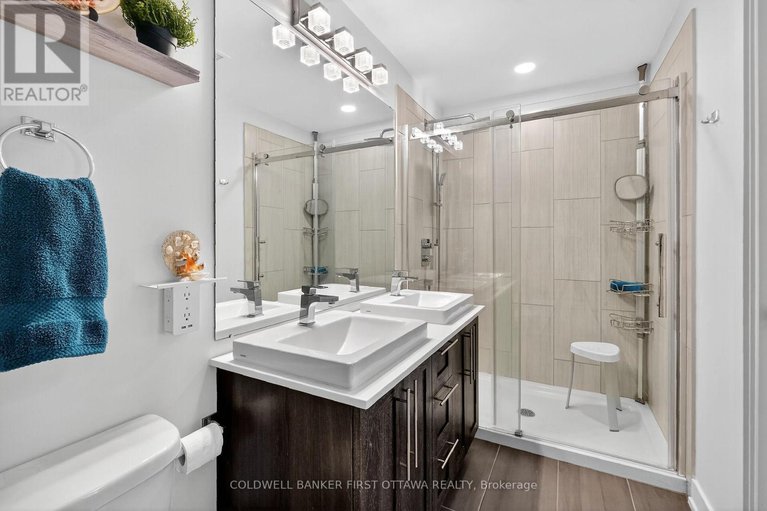 29039698/602-200-inlet-private/chatelaine-village/ottawa/ontario/K4A5H3_25