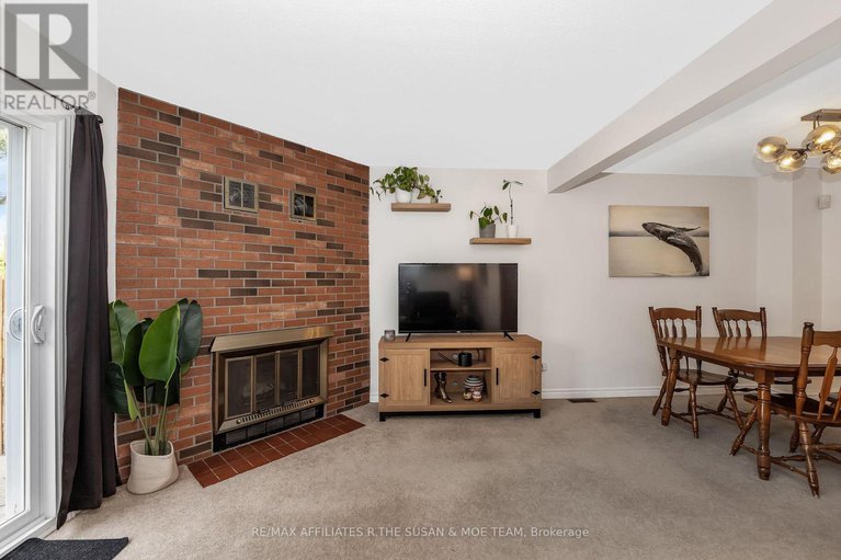 28555719/46-stokes-crescent/glencairnhazeldean/ottawa/ontario/K2L2Z4_10