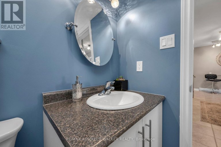 29651248/38b-782-st-andre-drive/hiawatha-parkconvent-glen/ottawa/ontario/K1C4R7_31