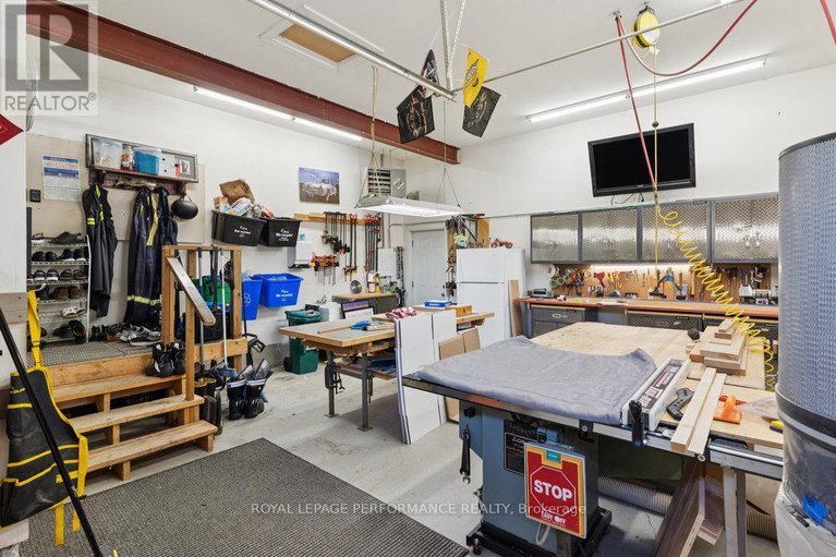 29049198/5-melva-avenue/blossom-parkkemp-parkfindlay-creek/ottawa/ontario/K1T3W9_40